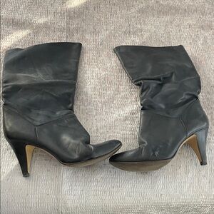 Chic Black Heeled Women's Boots